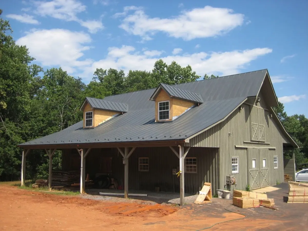 Expert Asphalt Roof Repair workmanship in Lambs
